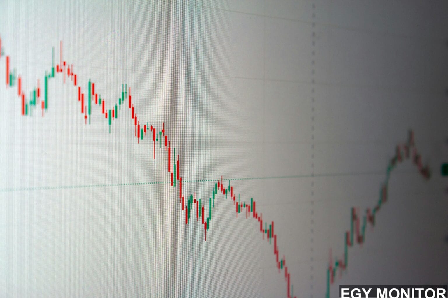 تراجع الأسواق العالمية بسبب عمليات بيع العملات الرقمية وتعليقات بنك اليابان